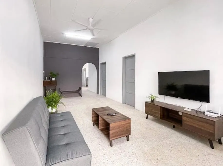 Homey Feel Pearl Cottage George Town Holiday home