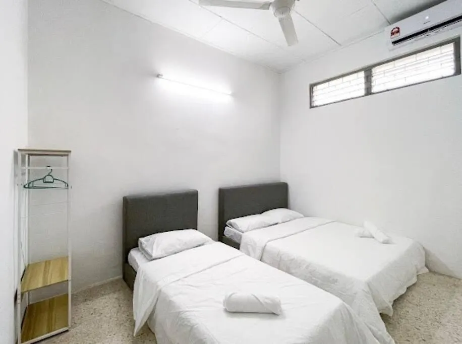 Homey Feel Pearl Cottage George Town 0*,  Malaysia